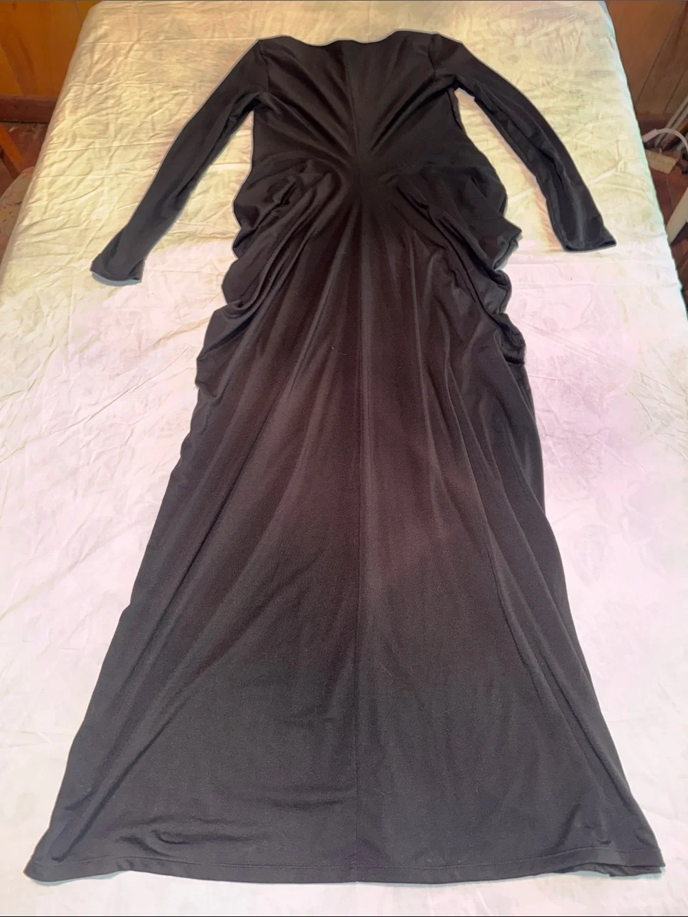 Halara Black Deep V-Neck Long Sleeve Stacked Ruched Maxi Dress Medium